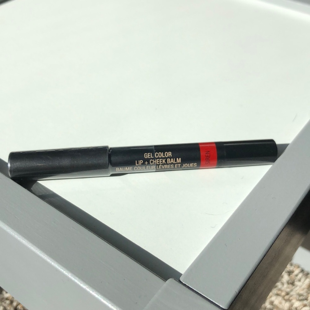 Nude stud lip and cheek balm color siren